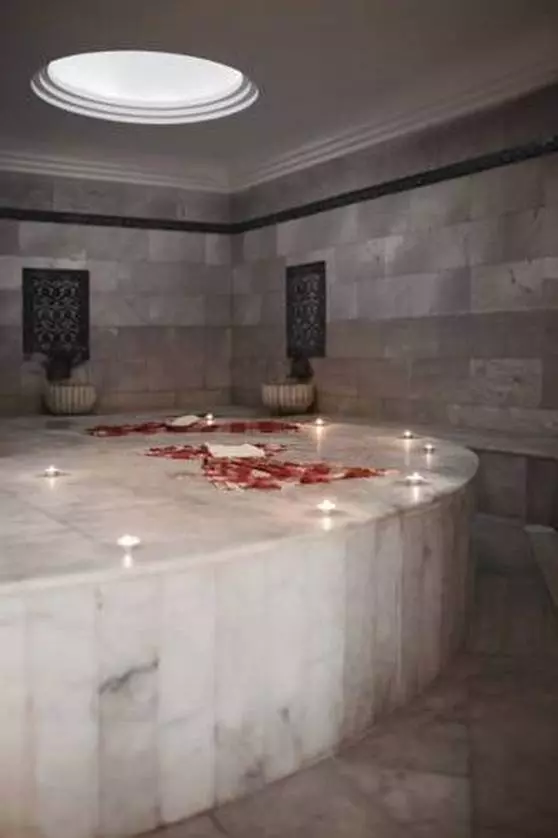 158900563 (Copy).jpg